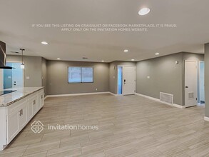 8719 E Plaza Ave in Scottsdale, AZ - Building Photo - Building Photo
