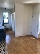 1072 Amoroso Pl, Unit 1072 Amoroso Place in Venice, CA - Building Photo - Building Photo