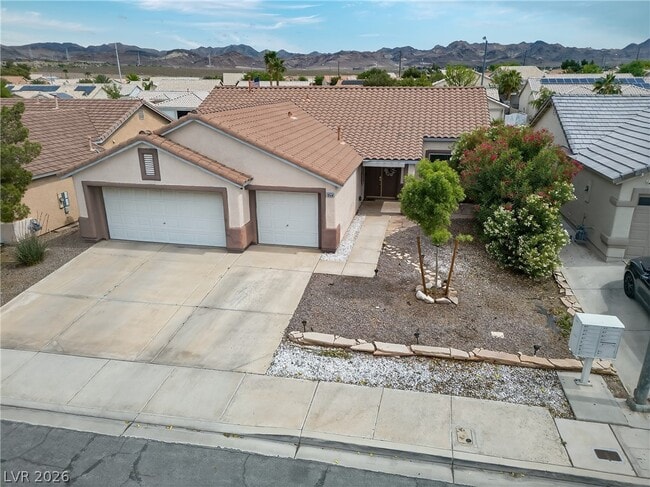 1056 Kennebunk Cir in Henderson, NV - Building Photo - Building Photo