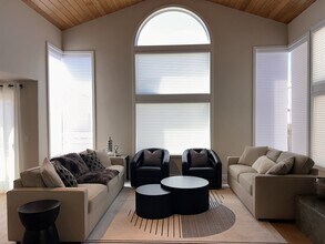 3740 Ocean Dr in Oxnard, CA - Building Photo - Building Photo