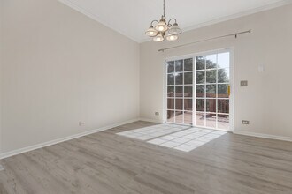532 Declaration Ln in Aurora, IL - Building Photo - Building Photo