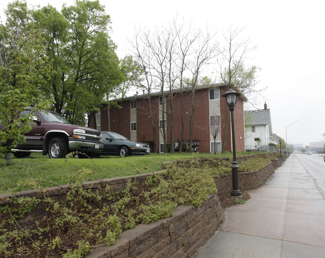 2417 Vine St in Lincoln, NE - Building Photo - Building Photo