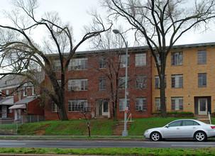 1607 N Carolina Ave NE in Washington, DC - Building Photo - Building Photo