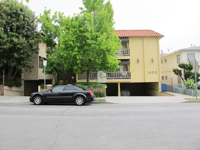 1408 Armacost Ave in Los Angeles, CA - Foto de edificio - Building Photo