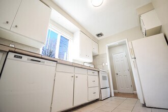 2121 N Kilpatrick St in Portland, OR - Building Photo - Building Photo