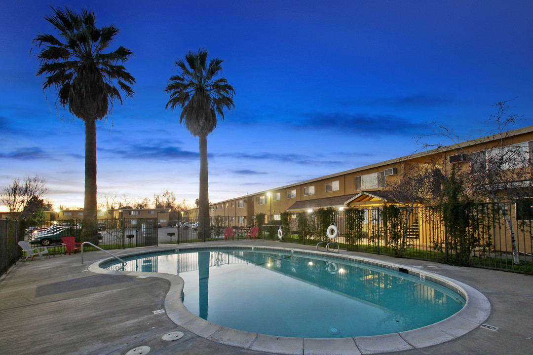 Vivleo Apartments in Sacramento, CA - Foto de edificio