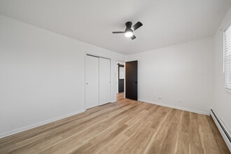 245 Country Club Dr in Lake Geneva, WI - Building Photo - Building Photo