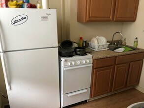 5213 Fifth Ave in Pittsburgh, PA - Foto de edificio - Building Photo