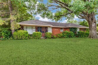 6606 E Mockingbird Ln in Dallas, TX - Building Photo - Building Photo