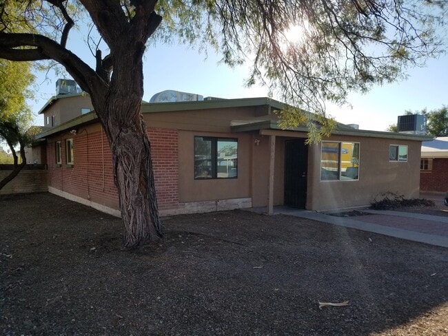 846 E Waverly St, Unit #1 in Tucson, AZ - Building Photo - Building Photo