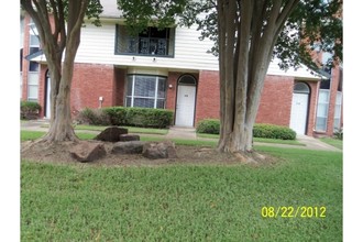 Rosewood Manor Townhomes in Houston, TX - Building Photo - Building Photo