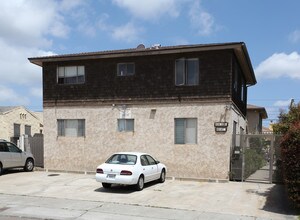 4249-4255 Menlo Ave in San Diego, CA - Building Photo - Building Photo