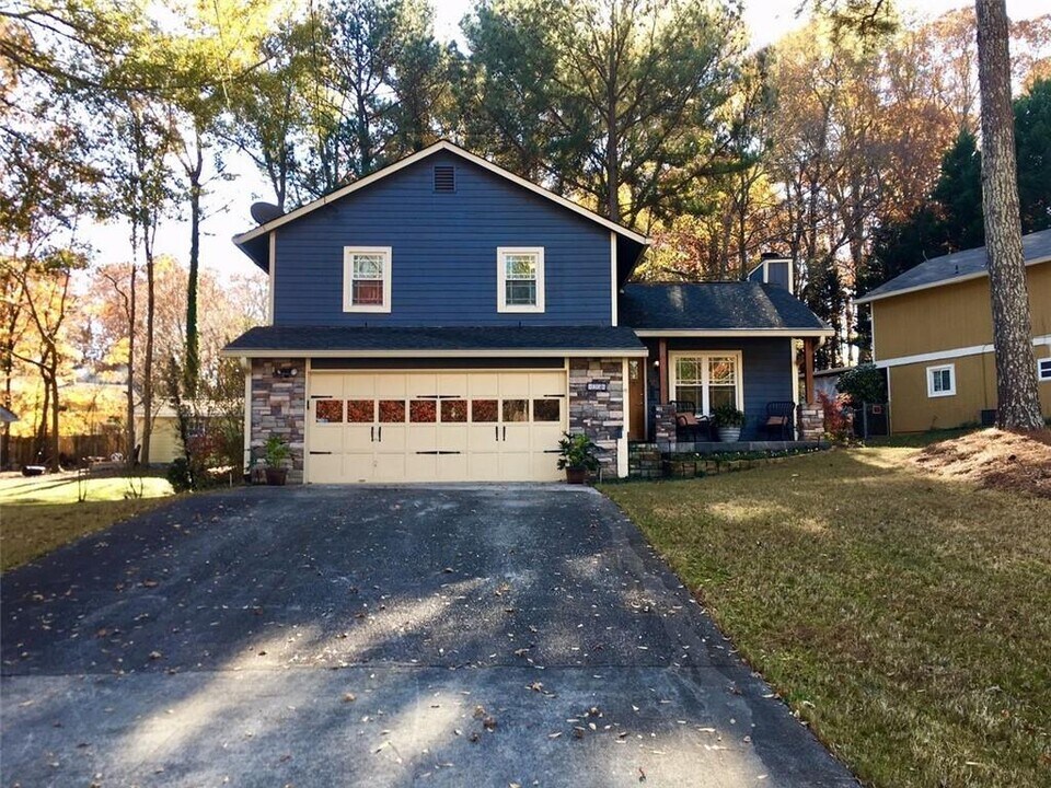 1356 Bridgeson Ct in Norcross, GA - Building Photo