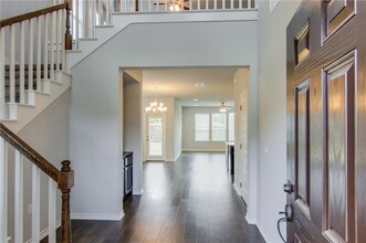 14212 McCoy Lp in Austin, TX - Foto de edificio - Building Photo