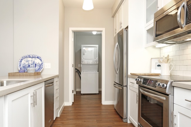 Bell Mt. Tam in Corte Madera, CA - Building Photo - Interior Photo
