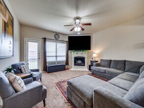 8920 Deadwood Ln in Aubrey, TX - Building Photo - Building Photo