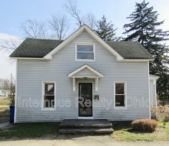 236 E Winter St in Delaware, OH - Building Photo - Building Photo