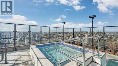 823 Carnarvon St in New Westminster, BC - Building Photo - Building Photo