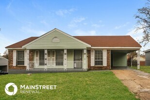 2812 Lake Park Rd in Memphis, TN - Building Photo