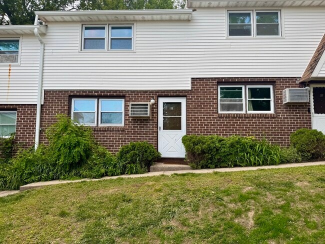 property at 1370 Highland Ave