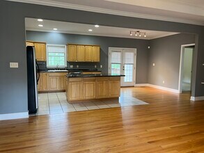 2 Larchmont Ln in Johnson City, TN - Building Photo - Building Photo