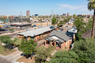 Portland Apartments in Phoenix, AZ - Building Photo - Building Photo