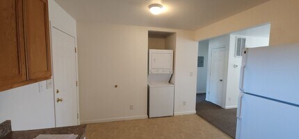 1240 W Newlands Dr in Fernley, NV - Building Photo - Building Photo