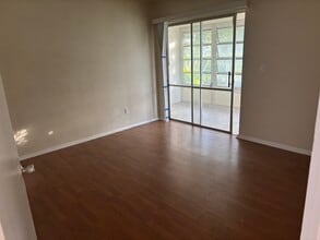 2929 SE Ocean Blvd, Unit G6 in Stuart, FL - Building Photo - Building Photo