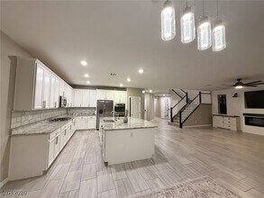 3195 Hazy Hills Ave in Henderson, NV - Building Photo - Building Photo