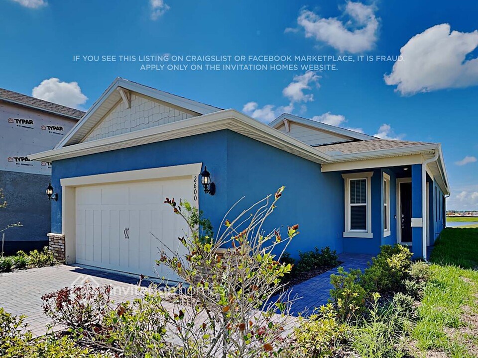 2600 Blowing Breeze Ave in Kissimmee, FL - Building Photo
