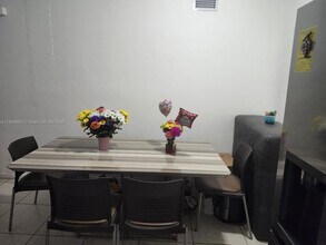 1585 NE 125th St in North Miami, FL - Building Photo - Building Photo