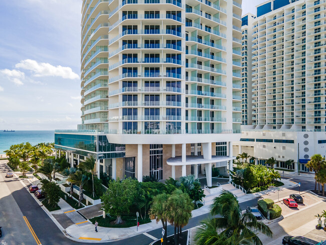 Four Seasons Private Residences in Fort Lauderdale, FL - Building Photo - Building Photo