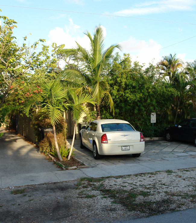 1133 SE 6th Ter in Fort Lauderdale, FL - Building Photo - Building Photo