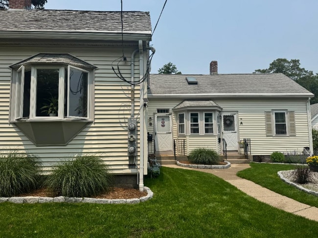 51 High St