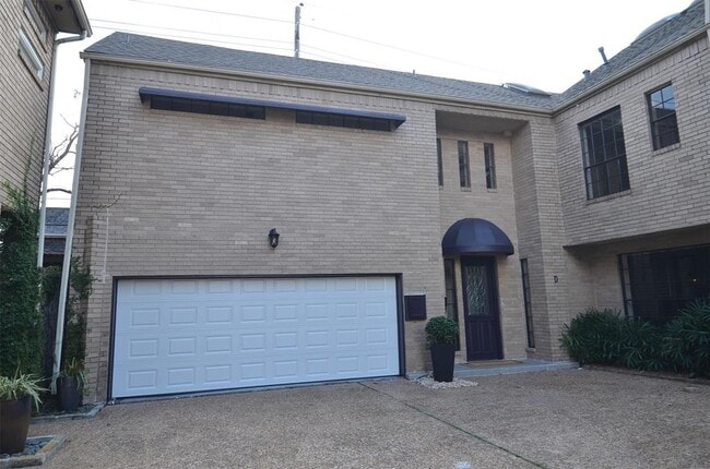 1425 Nantucket Dr in Houston, TX - Building Photo - Building Photo