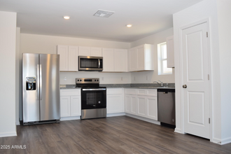 1697 Moonshadow Dr in Benson, AZ - Building Photo - Building Photo