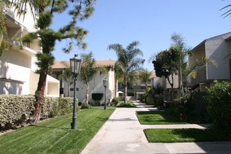 Lincoln-Moody Apartments in Cypress, CA - Building Photo - Building Photo