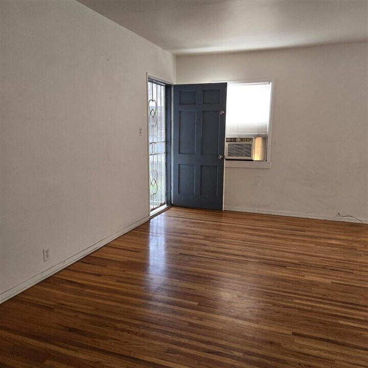 6314 Vineland Ave in North Hollywood, CA - Foto de edificio