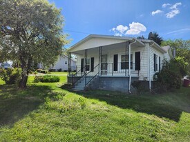 2511 Watauga Rd in Johnson City, TN - Building Photo