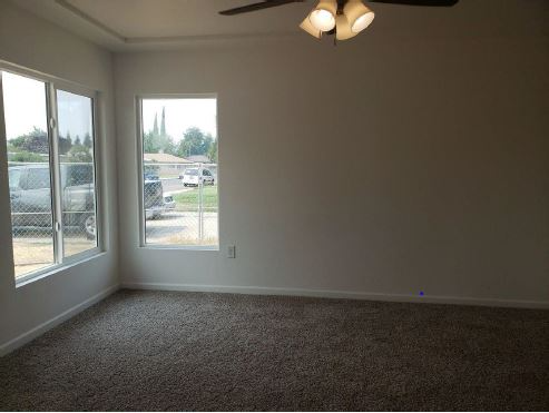 3357 E Terrace Ave in Fresno, CA - Foto de edificio - Building Photo