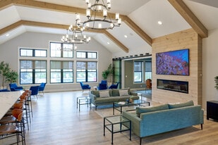 Parker Place in Fairport, NY - Building Photo