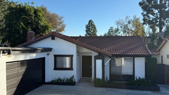 634 E La Veta Ave in Orange, CA - Building Photo