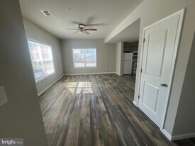 36 Dahlgren St in Greencastle, PA - Building Photo