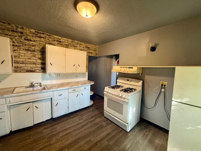 1114 S 7th Ave