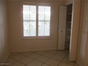 1225 Sarah Jean Cir in Naples, FL - Building Photo - Building Photo