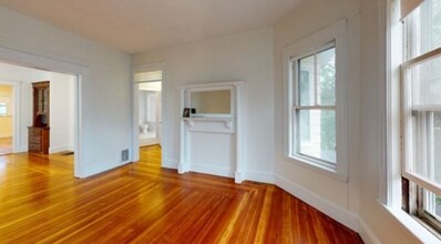70 Hudson St, Unit 2 in Somerville, MA - Foto de edificio - Building Photo