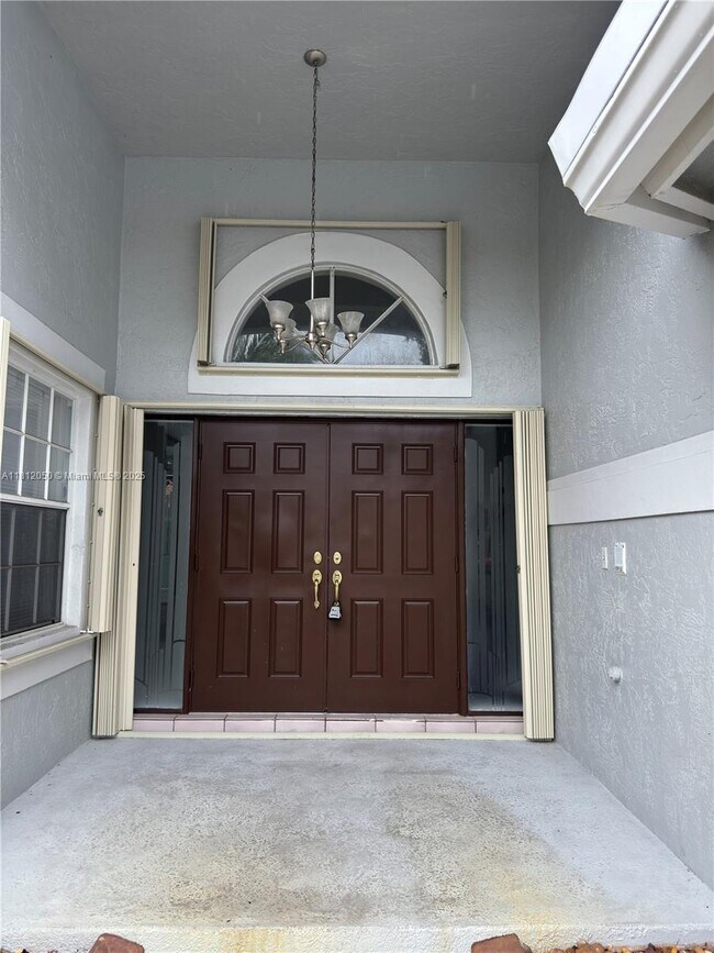 5136 NW 99th Way