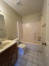 132 Ballygar St, Unit J in Clarksville, TN - Building Photo - Building Photo