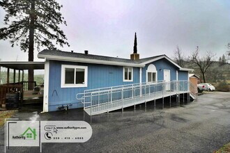 15611 Rock Creek Rd in Shasta, CA - Building Photo - Building Photo