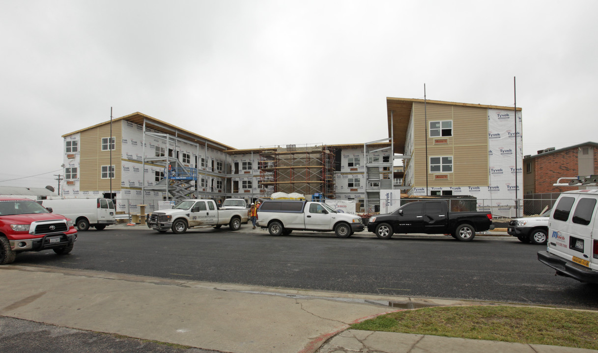 The Legacy Apartments in Austin, TX - Building Photo